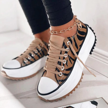 Freya™ Trainers – Orthopaedic comfort
